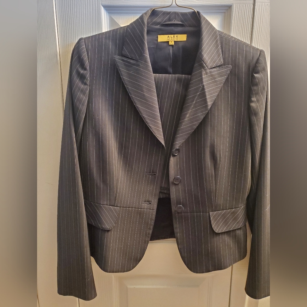 Professiinal Skirt Suit Set